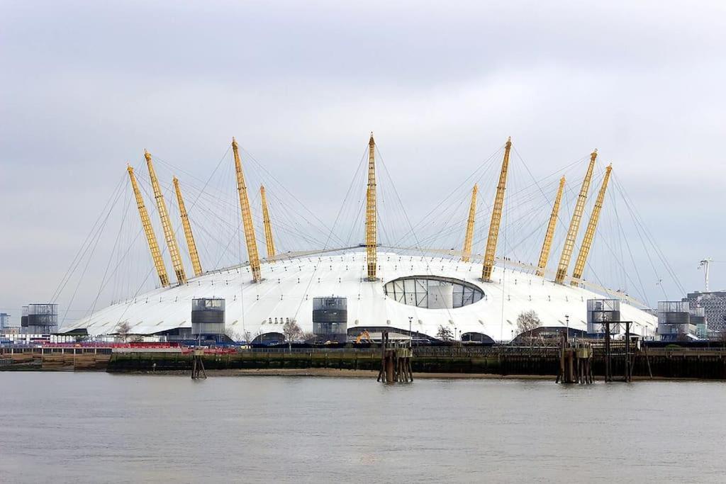 Full Apartment Close To Excel Centre, London City Airport , O2 Arena Bagian luar foto